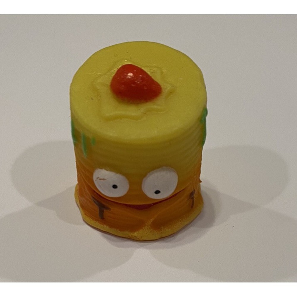 Grossery Gang Series 1 Putrid Pancake Moose Squishy Half Baked Bakery Yellow